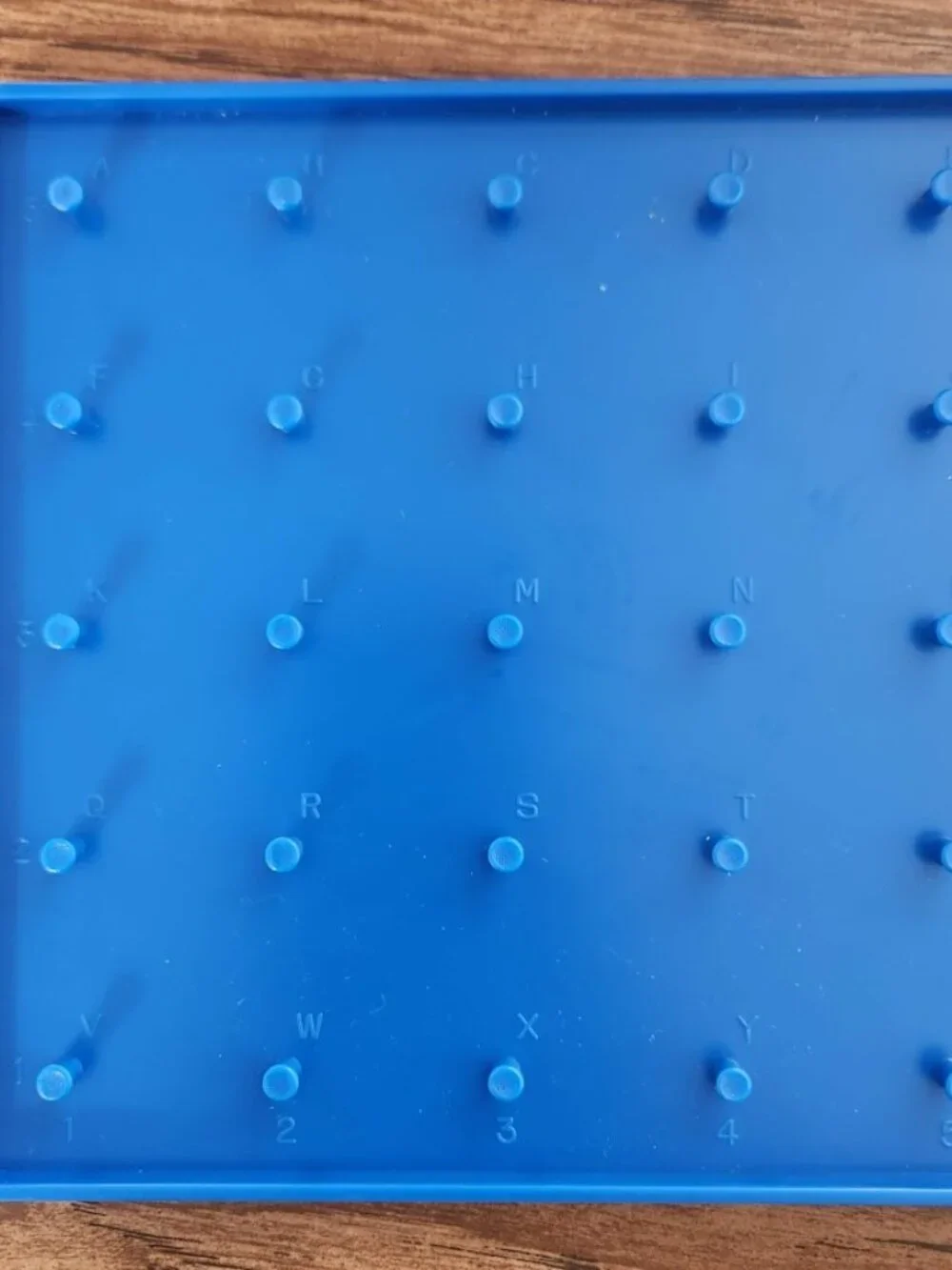 Blue Plastic Geoboard For Math Educational Teaching 5x5 Grid Pegs Geometric Shap